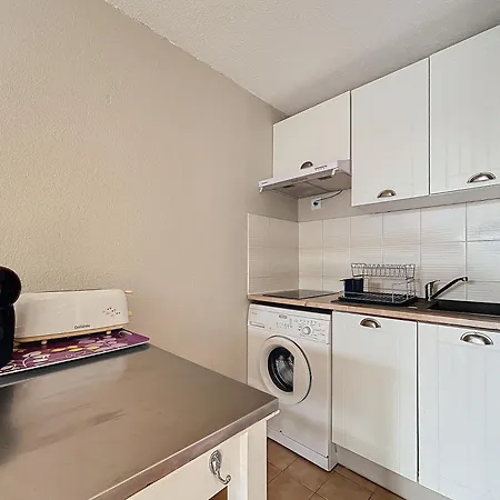 Apartment Joli T2, A 400m A Pied De La - Piscine Privee