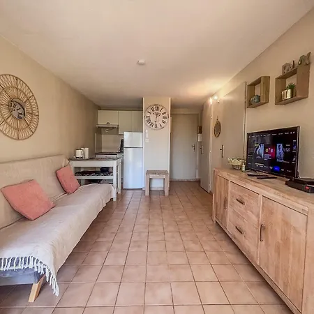 Joli T2, A 400m A Pied De La - Piscine Privee Apartman *